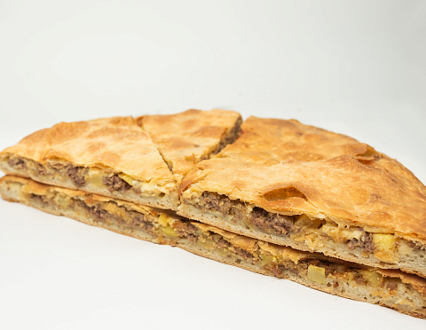 Осетинский пирог с мясом, картофелем и сыром - доставка еды Бамбук - Ижевск 