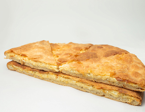 Осетинский пирог с сыром и шпинатом - доставка еды Бамбук - Ижевск 